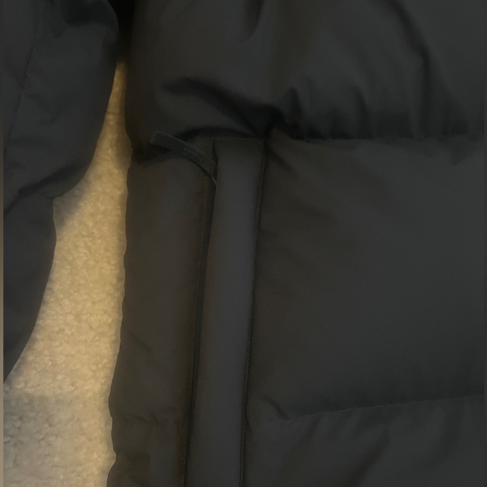 Aritzia Black Puffer Coat - Picture 12 of 16